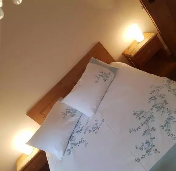 Fotos del hotel A & B Guest House:  2