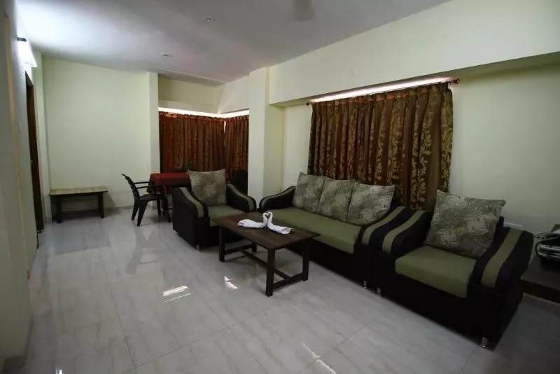Fotos del hotel Fabhotel Atithi:  9