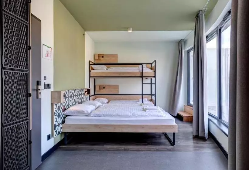 Fotos del hotel Meininger Budapest Great Market Hall:  6