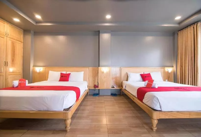 Fotos del hotel Reddoorz Plus Near Secc:  4